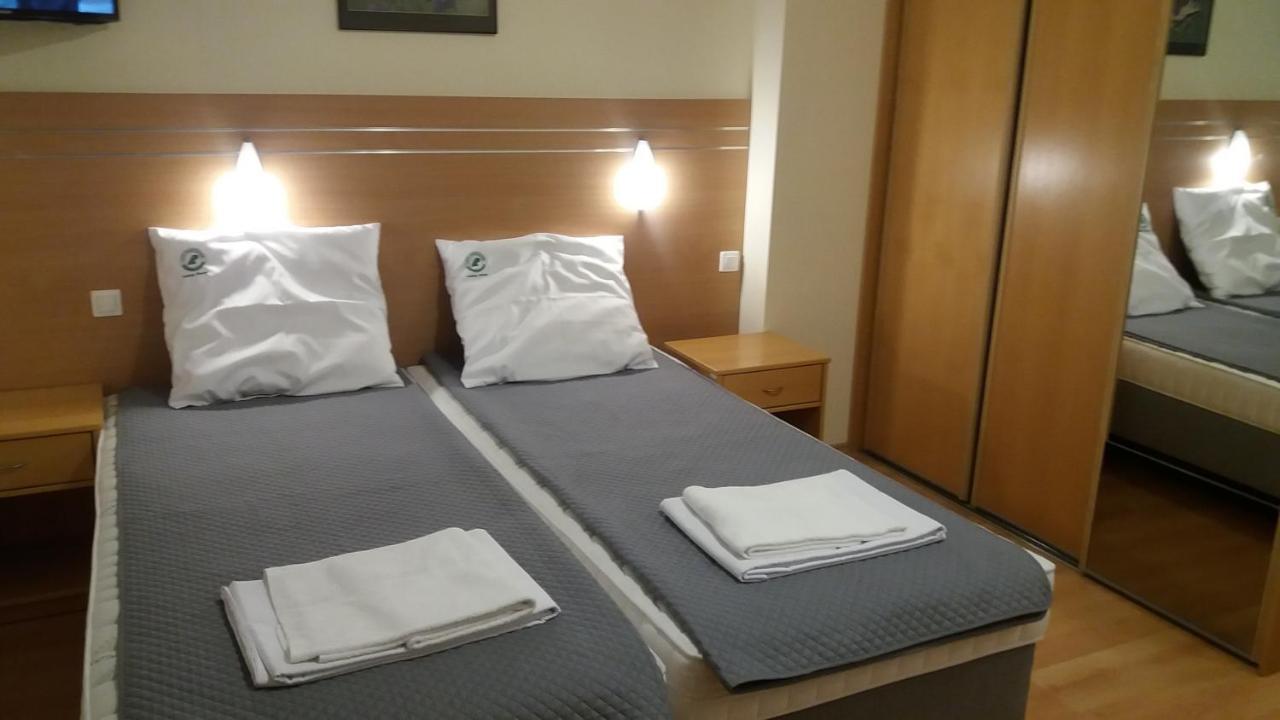 Lesny Dwor Aparthotel Mielno  Exterior photo